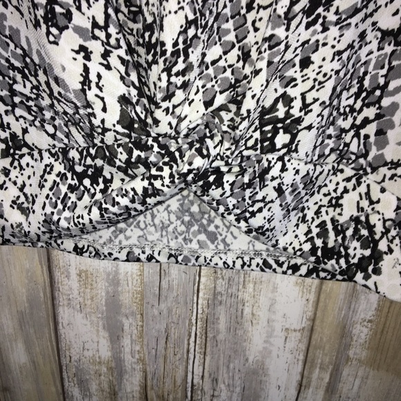 New York & Co. Snake Print Blouse - Picture 2 of 4